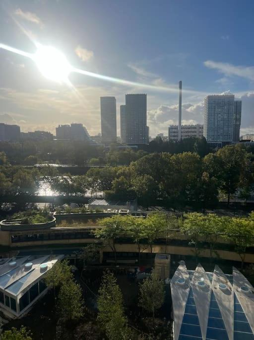 Tour Eiffel Terrasse Vue Seine Apartment Paris Exterior foto